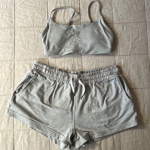 Vuori dream knit set